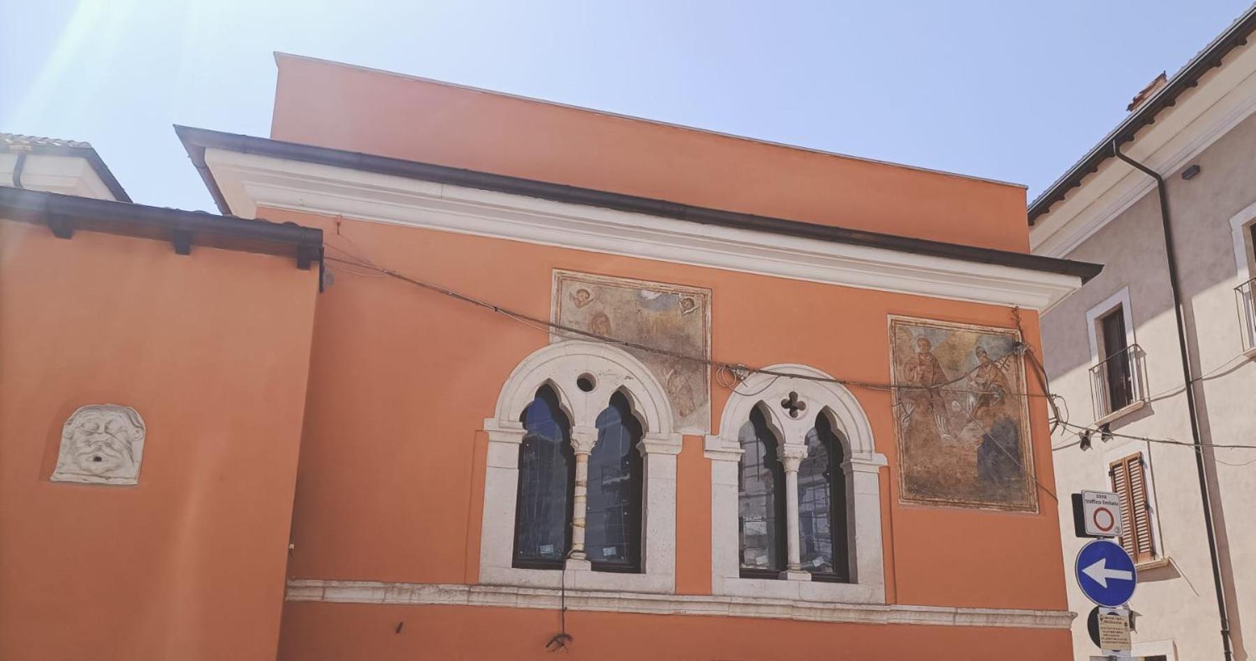 Appartement Dimora Del Cavaliere à LʼAquila Extérieur photo
